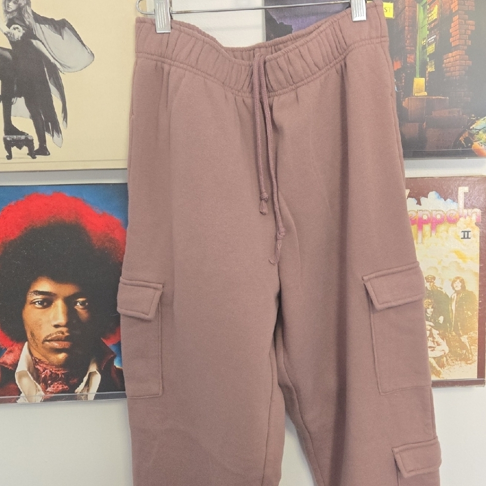 No Boundaries Cargo Sweatpants - Picture 2 of 5